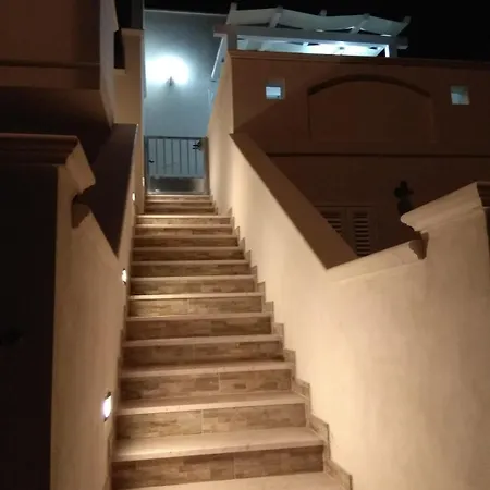 Donawave Apartment *